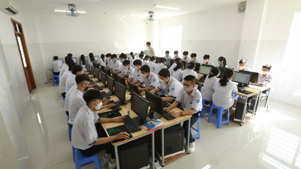 Trường THCS & THPT Trần Cao Vân