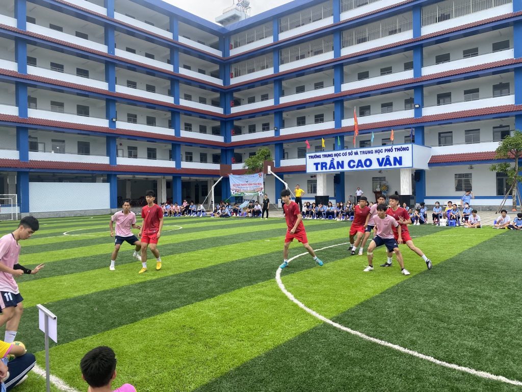 Trường THCS & THPT Trần Cao Vân