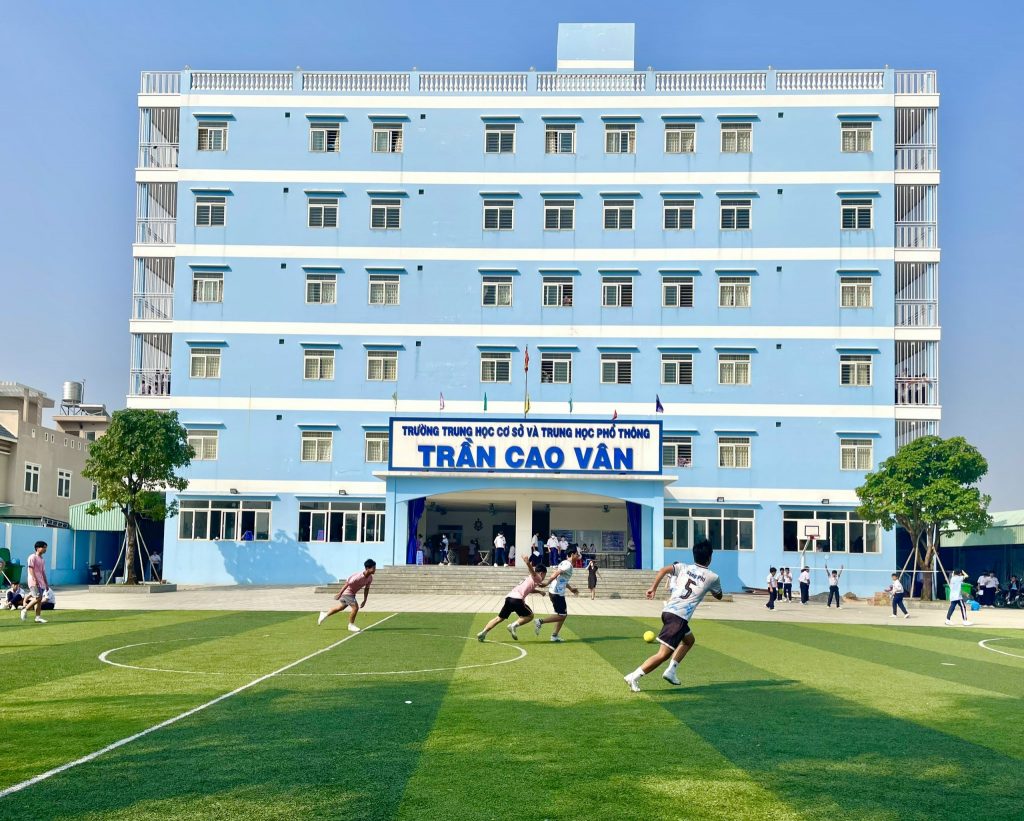 Trường THCS & THPT Trần Cao Vân